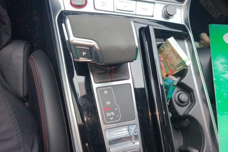 Used Audi RS 7 2024 RS 7 4.0T Sportback performance Gear Lever
