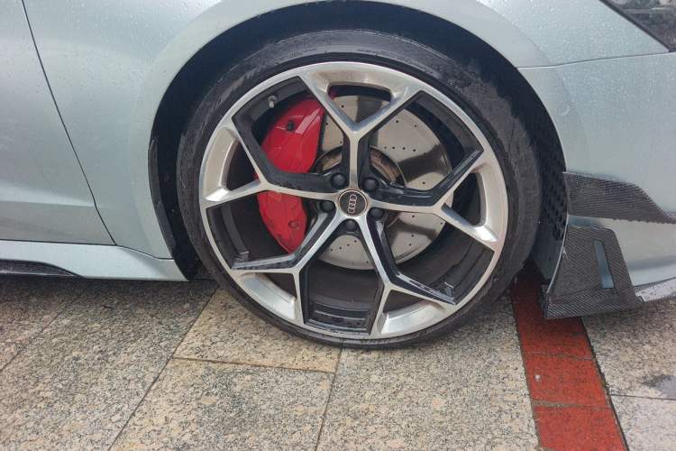 Used Audi RS 7 2024 RS 7 4.0T Sportback performance Right Front Wheel Hub