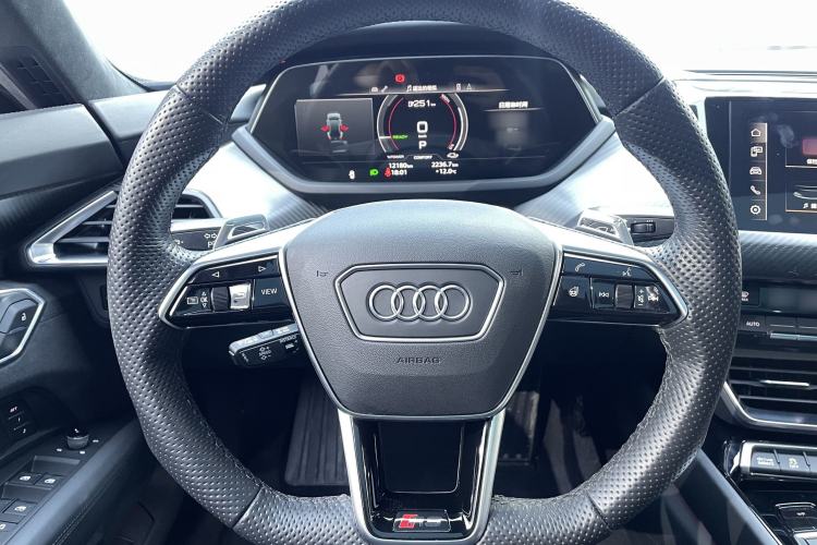 Used Audi RS e-tron GT 2023 Basic Model Interior 2