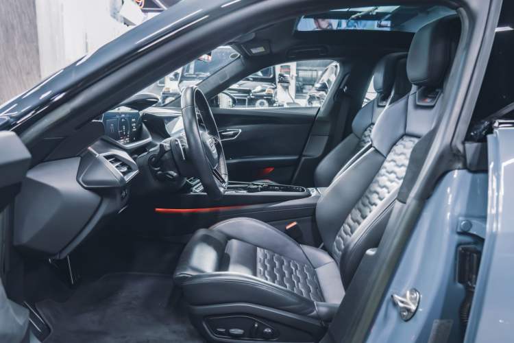 Used Audi RS e-tron GT 2023 Basic Model Interior 5