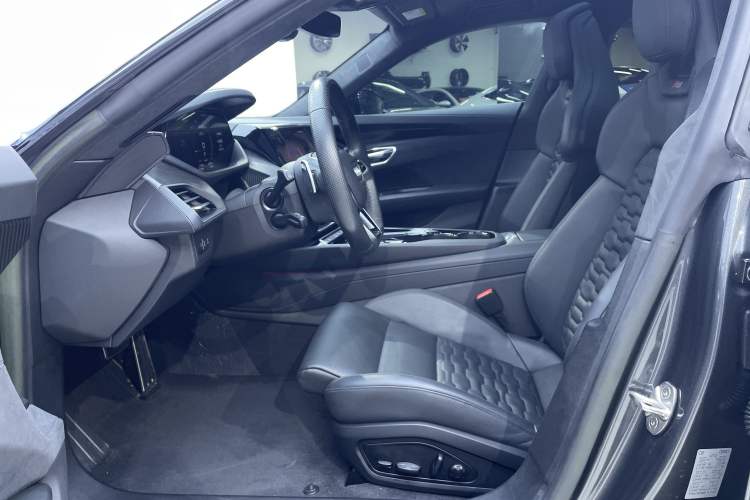 Used Audi RS e-tron GT 2023 Basic Model Interior 5