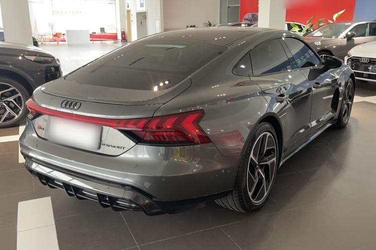 Used Audi RS e-tron GT 2023 Basic Model Exterior 5
