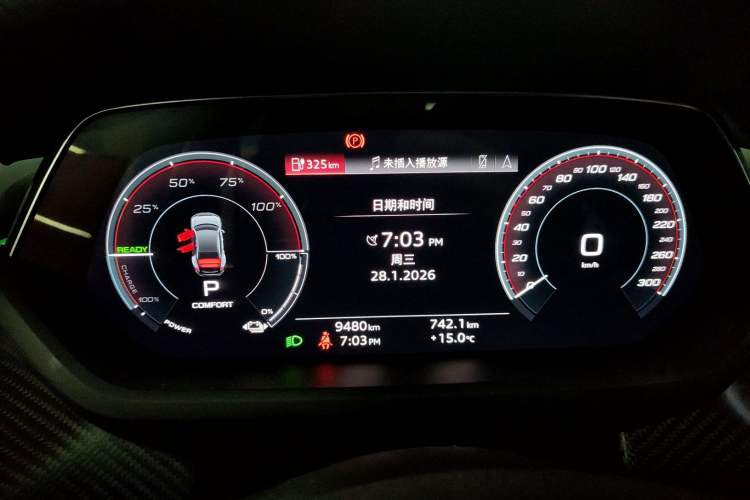 Used Audi RS e-tron GT 2023 Basic Model Instrument Cluster