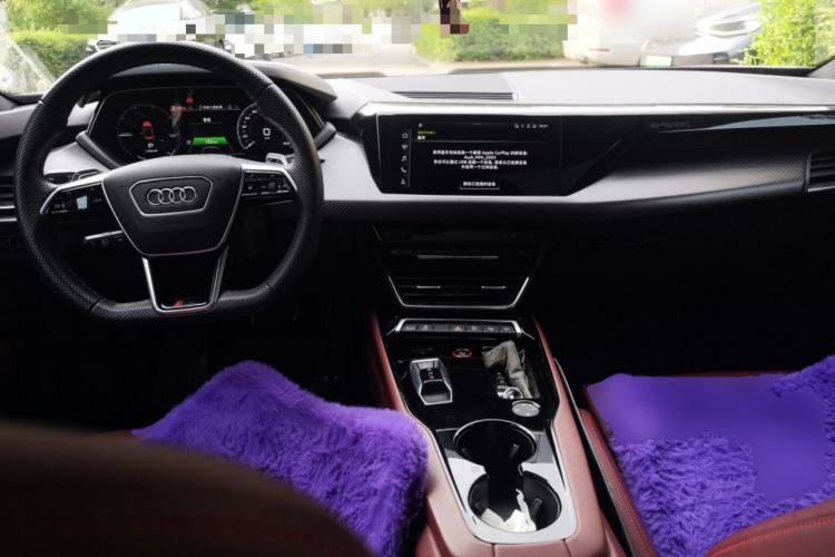 Used Audi RS e-tron GT 2023 Basic Model Center Console