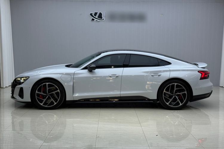 Used Audi RS e-tron GT 2023 Basic Model Exterior 2