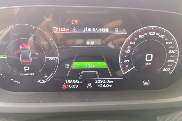 Used Audi RS e-tron GT 2023 Basic Model Instrument Cluster