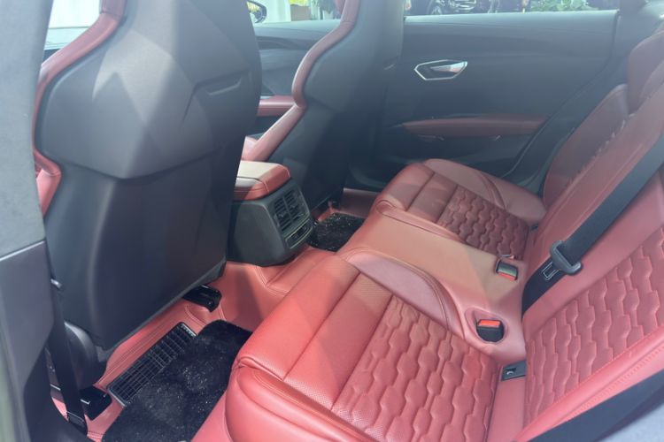 Used Audi RS e-tron GT 2023 Basic Model Interior 5