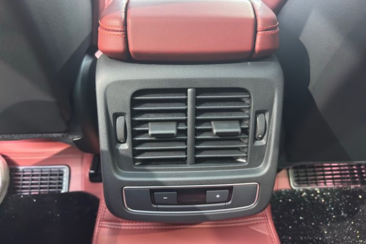 Used Audi RS e-tron GT 2023 Basic Model Interior 6