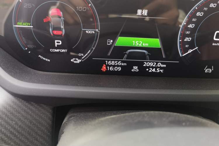 Used Audi RS e-tron GT 2023 Basic Model Odometer Close Up
