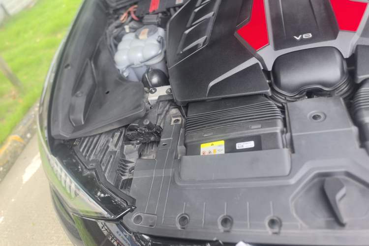 Used Audi RS Q8 2021 RS Q8 4.0T Prestige Edition Engine Bay Right