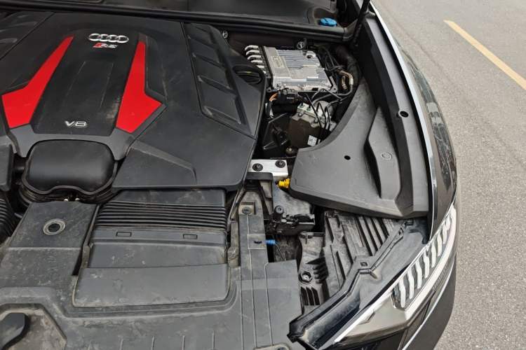 Used Audi RS Q8 2021 RS Q8 4.0T Prestige Edition Engine Bay Left