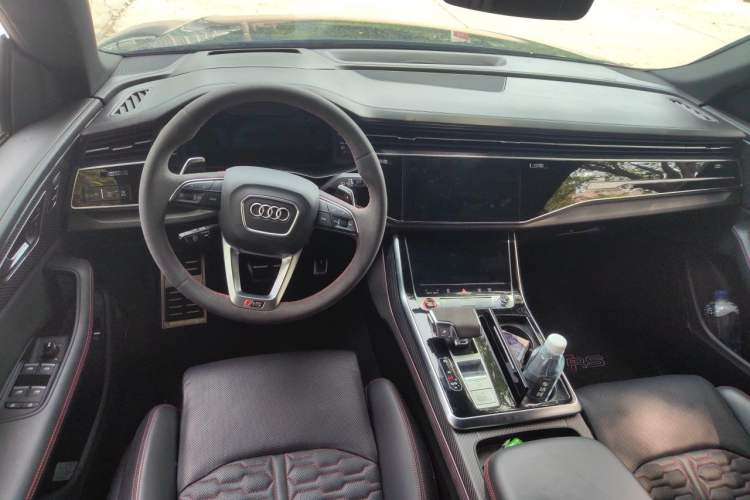 Used Audi RS Q8 2022 RS Q8 4.0T Center Console