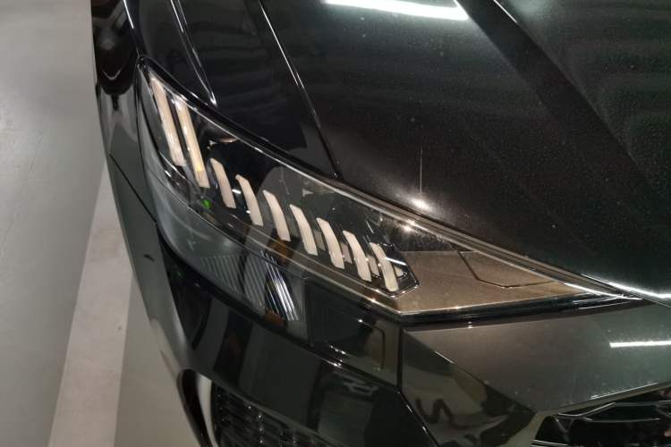 Used Audi RS Q8 2022 RS Q8 4.0T Right Front Headlight