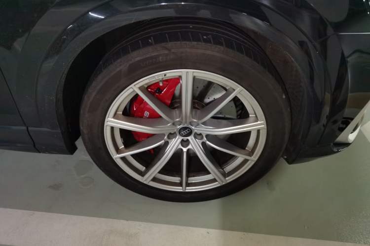 Used Audi RS Q8 2022 RS Q8 4.0T Right Front Wheel Hub