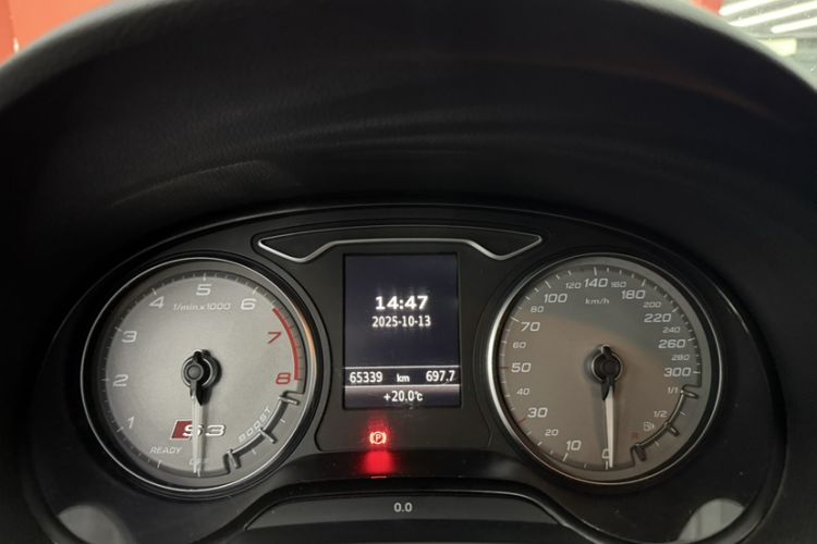 Used Audi S3 2015 S3 2.0T Limousine Odometer Close Up