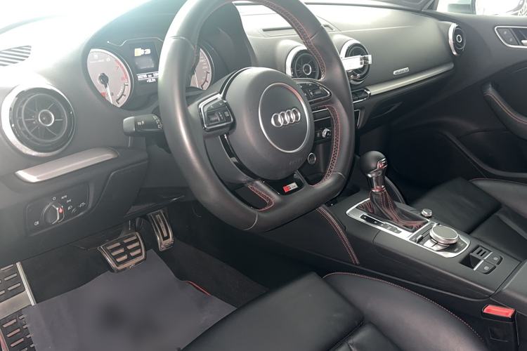 Used Audi S3 2015 S3 2.0T Limousine Interior 1