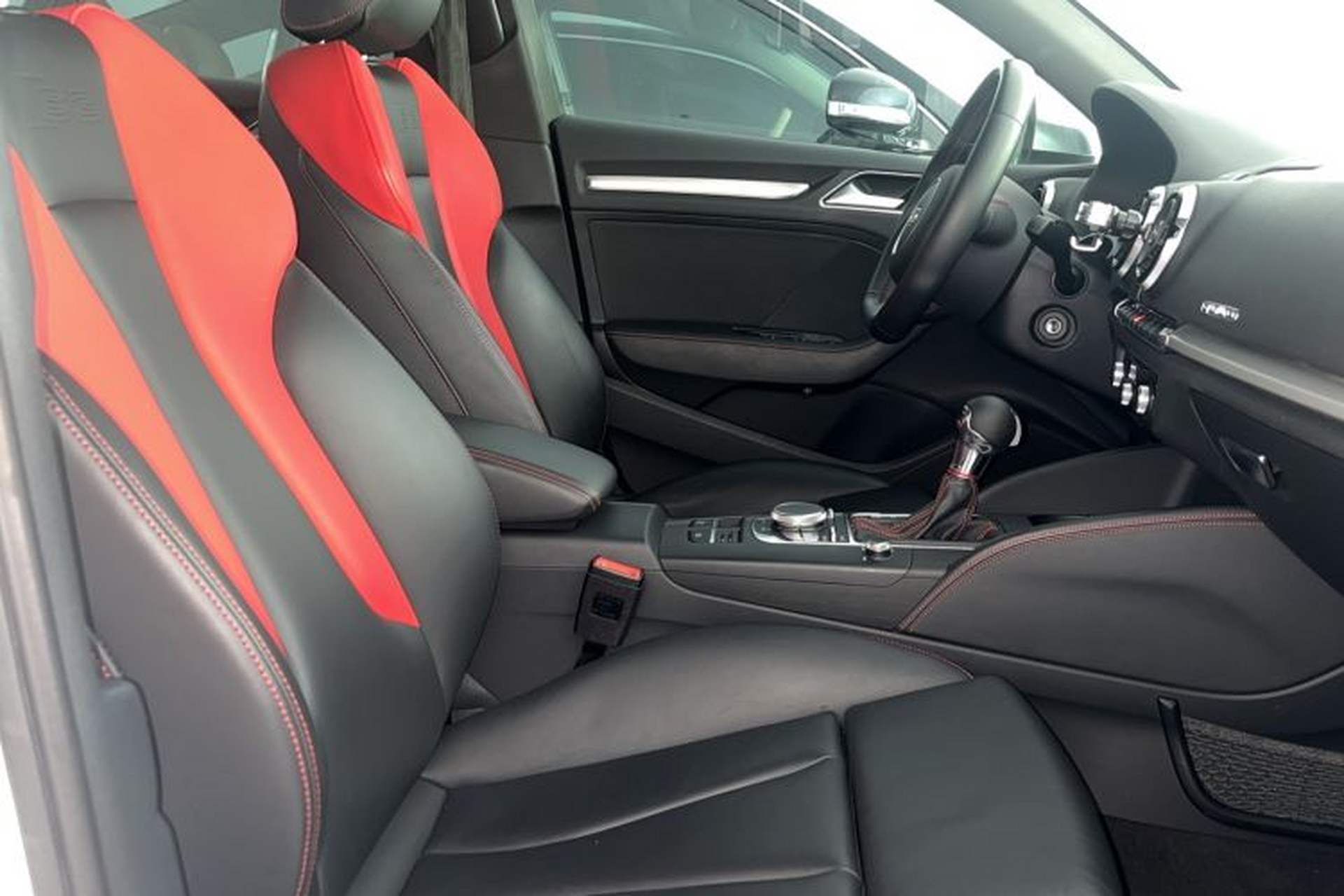 Used Audi S3 2015 S3 2.0T Limousine Interior 2