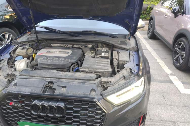 Used Audi S3 2015 S3 2.0T Limousine Engine Bay Left