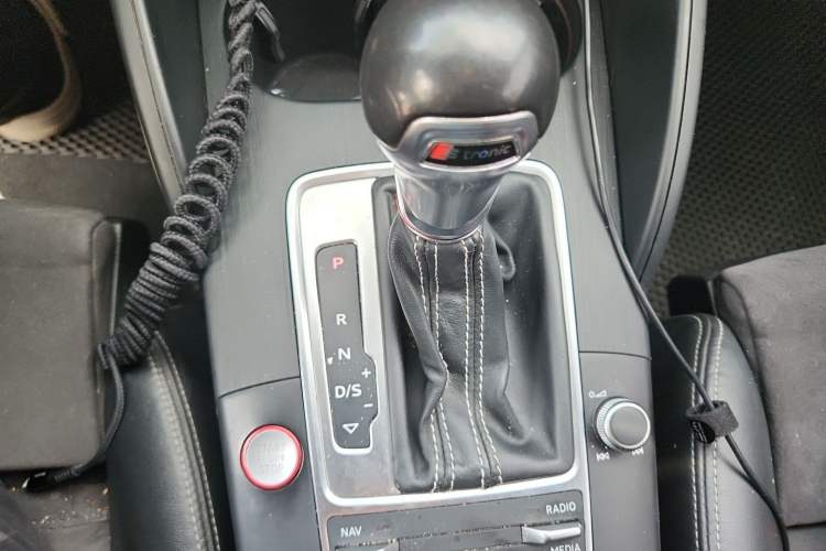 Used Audi S3 2015 S3 2.0T Limousine Gear Lever