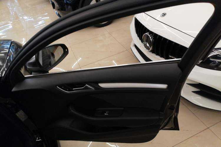 Used Audi S3 2015 S3 2.0T Limousine Right Front Door Interior