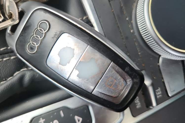 Used Audi S3 2015 S3 2.0T Limousine Vehicle Key
