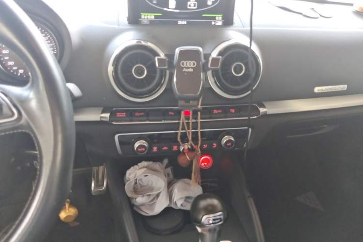 Used Audi S3 2015 S3 2.0T Limousine Audio And AC Panel