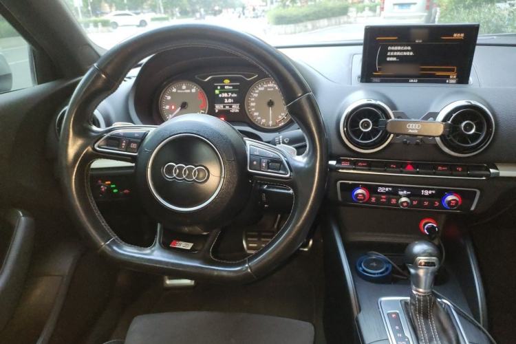 Used Audi S3 2015 S3 2.0T Limousine Center Console