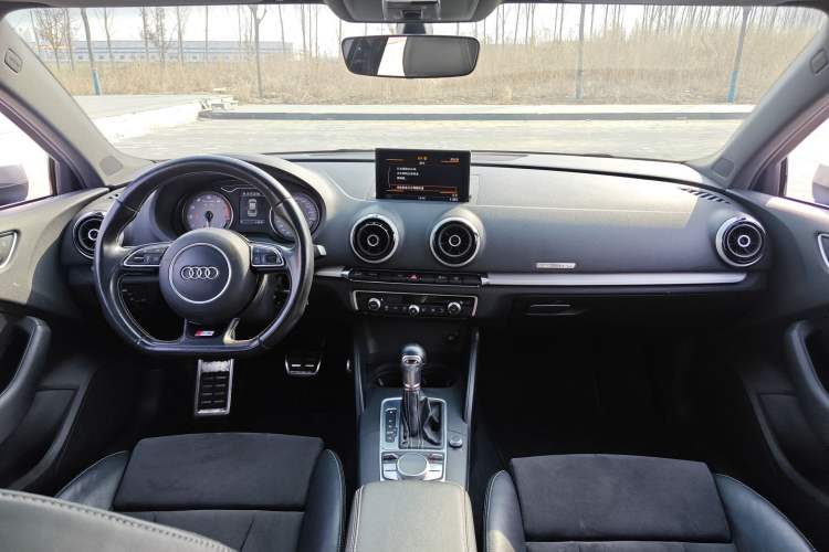 Used Audi S3 2015 S3 2.0T Limousine Center Console