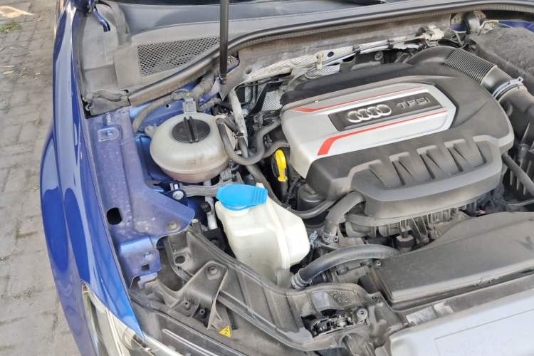 Used Audi S3 2015 S3 2.0T Limousine Engine Bay Right