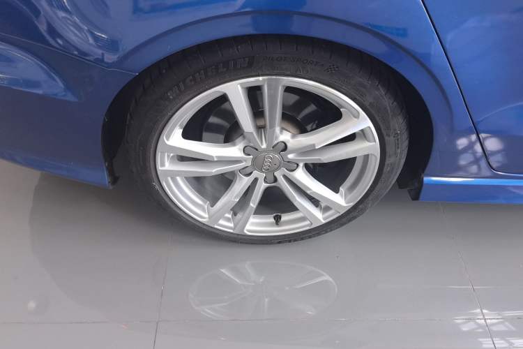 Used Audi S3 2015 S3 2.0T Limousine Exterior 4