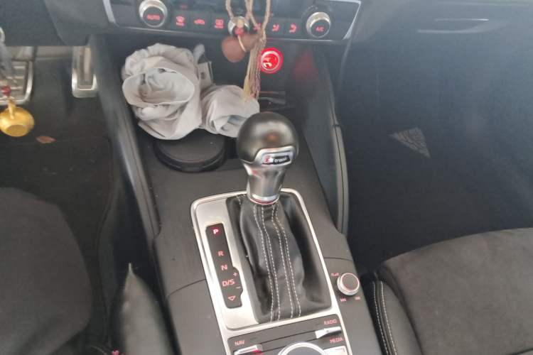 Used Audi S3 2015 S3 2.0T Limousine Gear Lever