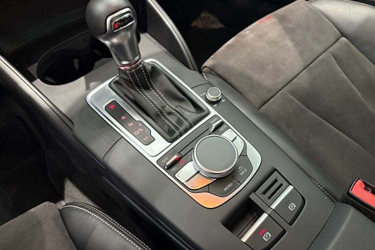 Used Audi S3 2015 S3 2.0T Limousine Interior 5