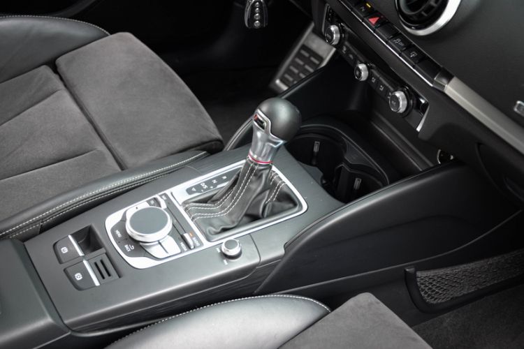 Used Audi S3 2015 S3 2.0T Limousine Interior 8
