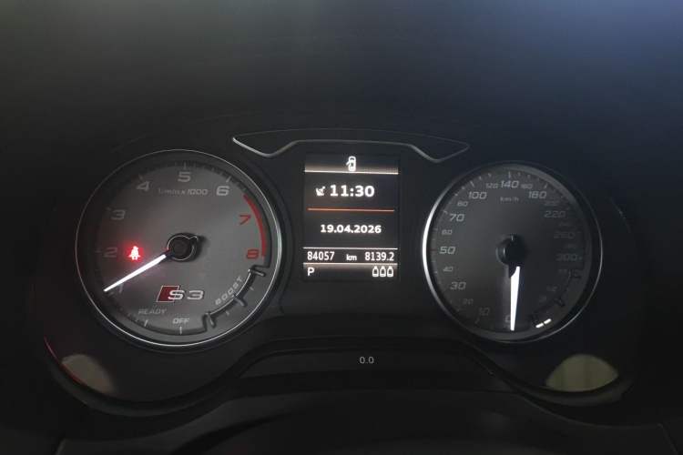 Used Audi S3 2015 S3 2.0T Limousine Odometer Close Up