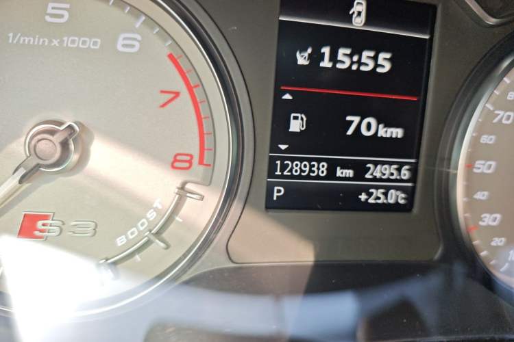 Used Audi S3 2015 S3 2.0T Limousine Odometer Close Up