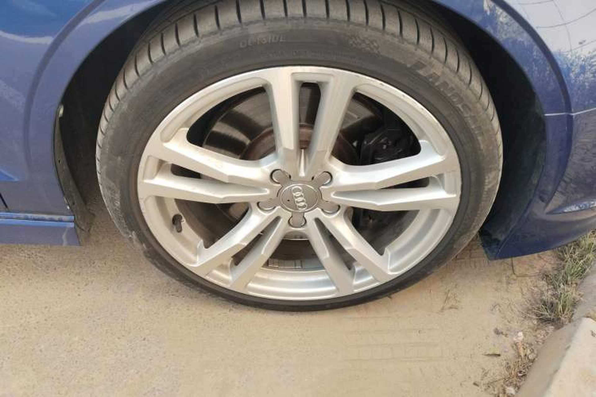 Used Audi S3 2015 S3 2.0T Limousine Right Front Wheel Hub