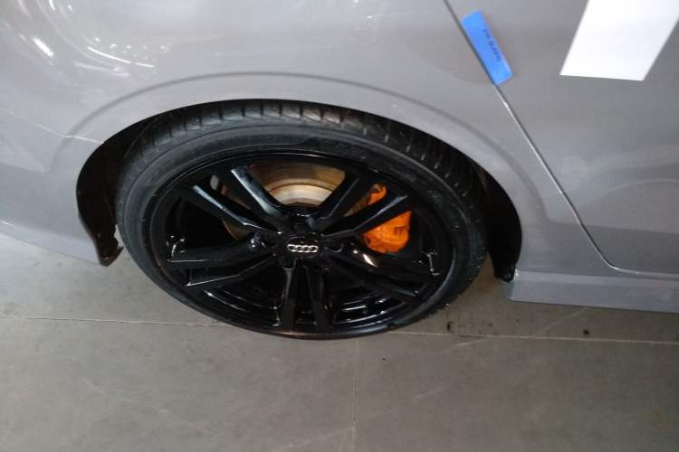 Used Audi S3 2015 S3 2.0T Limousine Right Rear Wheel Hub