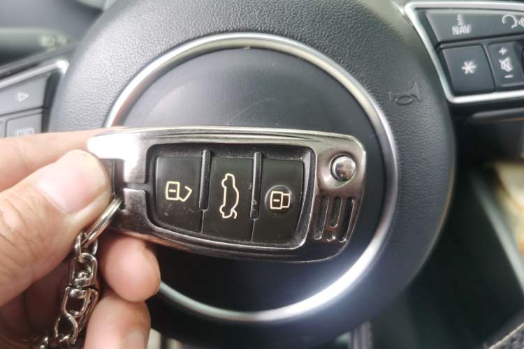 Used Audi S3 2015 S3 2.0T Limousine Vehicle Key