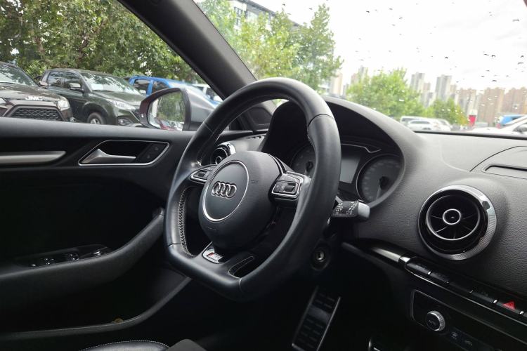 Used Audi S3 2015 S3 2.0T Limousine Interior 2