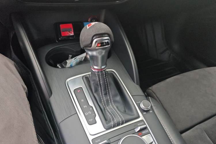 Used Audi S3 2015 S3 2.0T Limousine Gear Lever