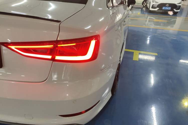 Used Audi S3 2015 S3 2.0T Limousine Exterior 3