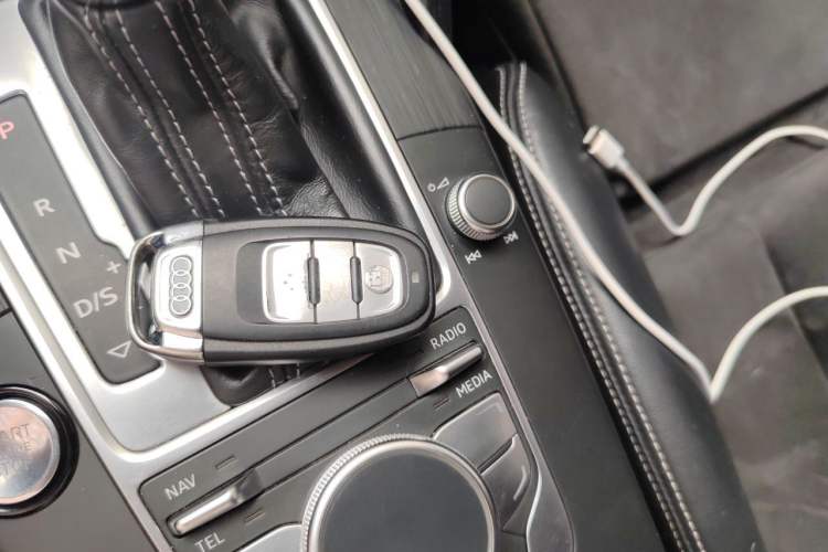 Used Audi S3 2015 S3 2.0T Limousine Vehicle Key