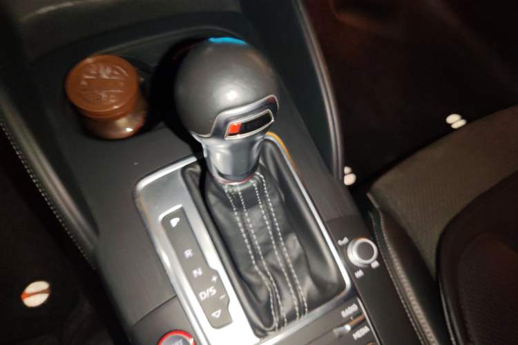 Used Audi S3 2017 Year Restyled S3 2.0T Limousine Gear Lever