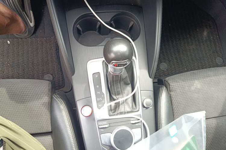 Used Audi S3 2017 Year Restyled S3 2.0T Limousine Gear Lever