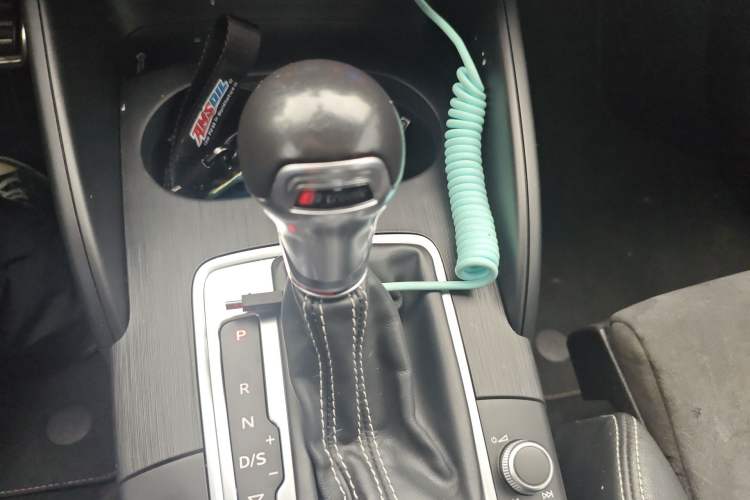 Used Audi S3 2017 S3 2.0T Limousine Gear Lever