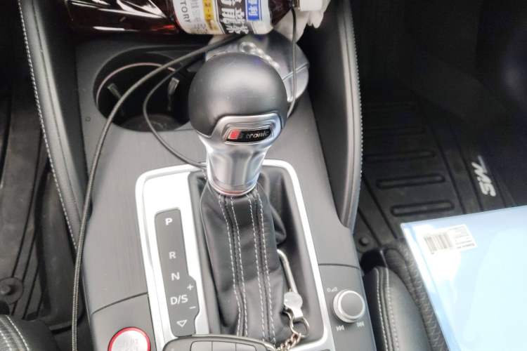 Used Audi S3 2017 Year Restyled S3 2.0T Limousine Gear Lever