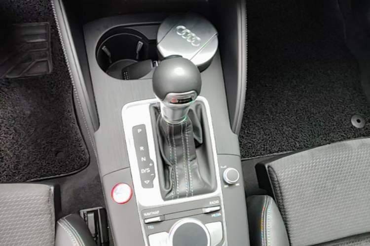 Used Audi S3 2017 Year Restyled S3 2.0T Limousine Gear Lever