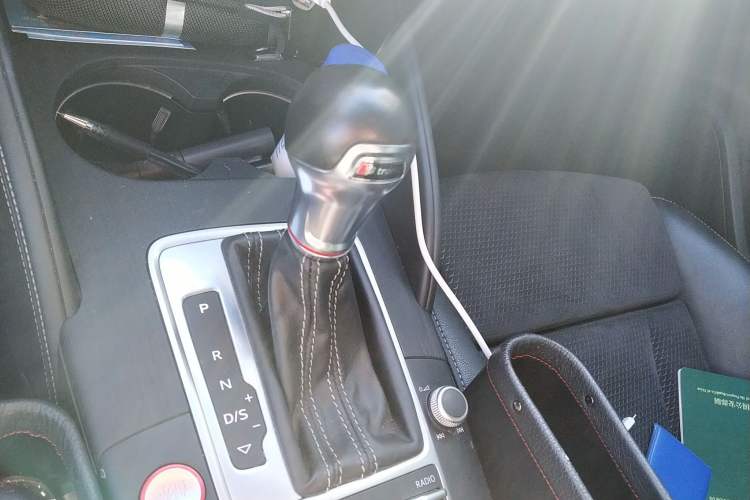 Used Audi S3 2017 Year Restyled S3 2.0T Limousine Gear Lever