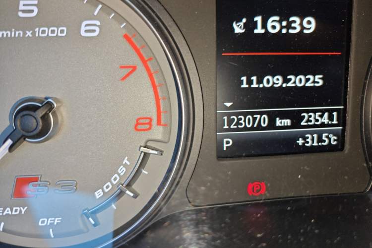Used Audi S3 2017 S3 2.0T Limousine Odometer Close Up