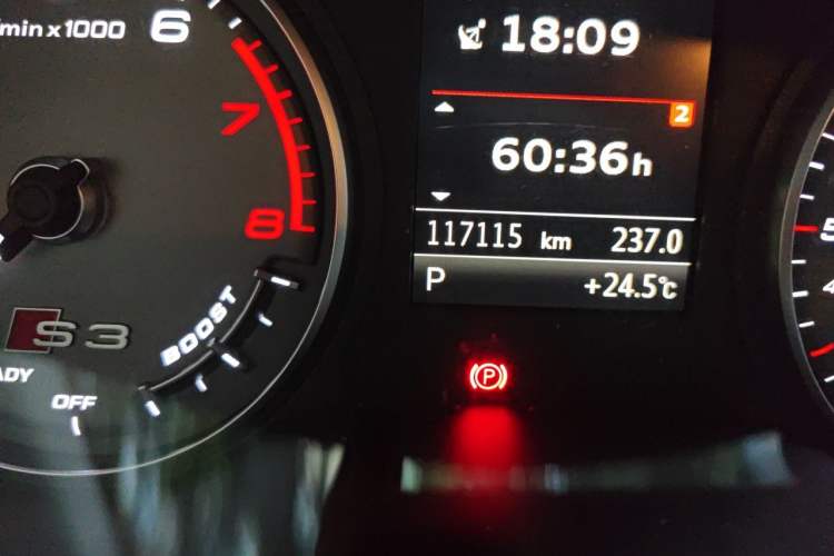 Used Audi S3 2017 S3 2.0T Limousine Odometer Close Up